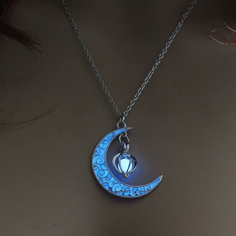 Silver-Plated Glowing Pendant Necklace