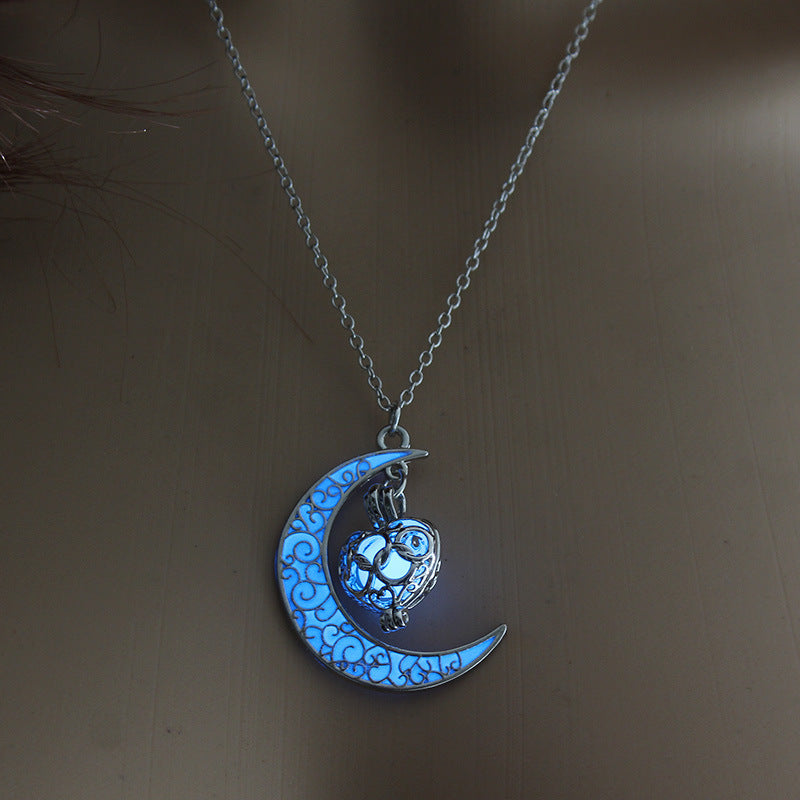 Silver-Plated Glowing Pendant Necklace