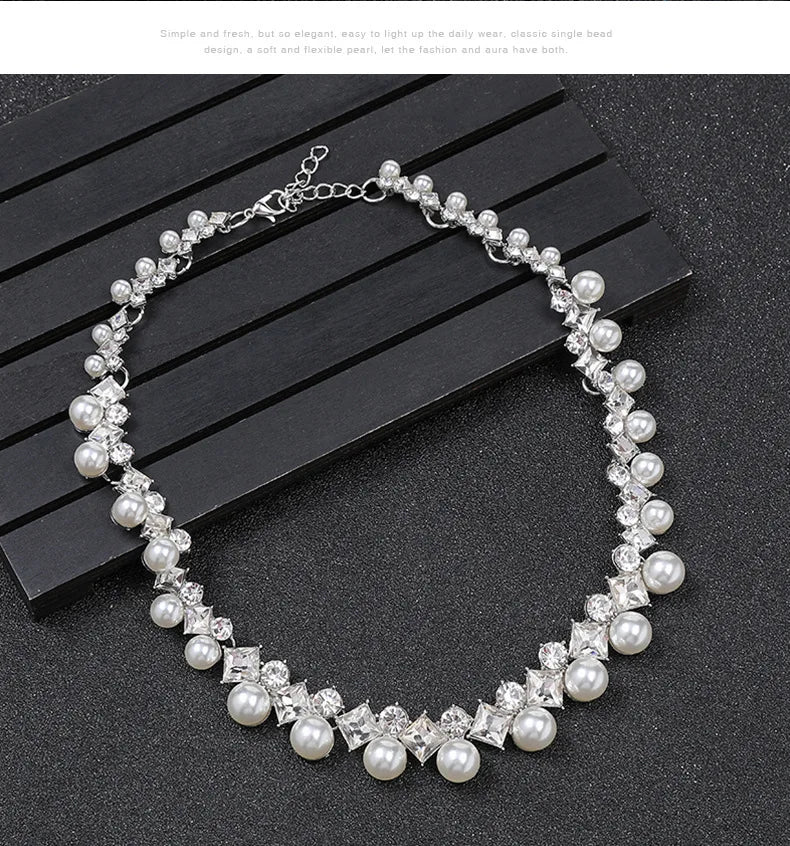 New pearl gemstone jewellery woman necklace set for women jewelry sets light luxury Women's earrings lock bone chain alloy