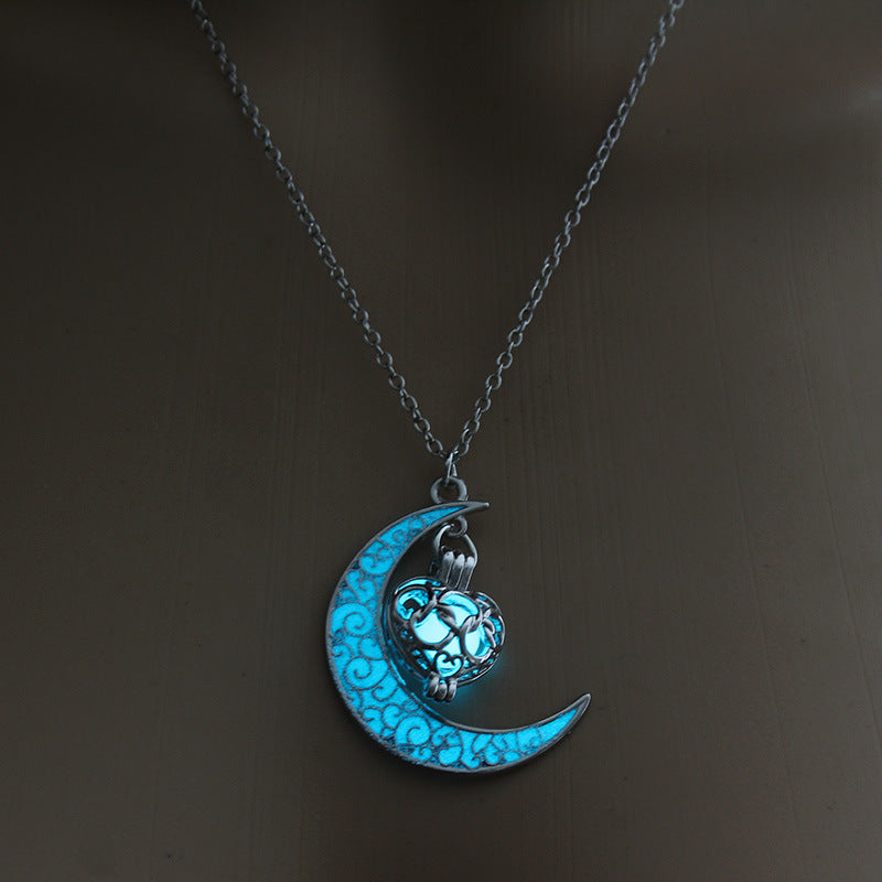 Silver-Plated Glowing Pendant Necklace