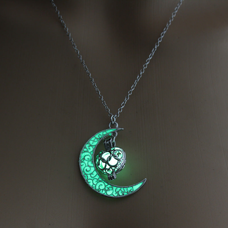 Silver-Plated Glowing Pendant Necklace